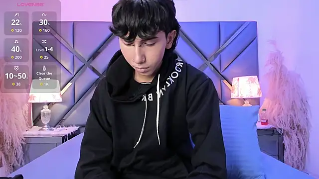 Snapshot of Milan_LewisS chatting on March 3, 2026, 12:55 pm Milan LewisS online show from March 3, 2026, 12:55 pm