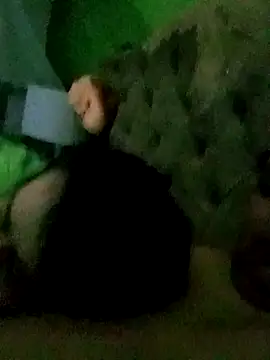 alejaencasa online show from November 18, 2025, 4:17 am