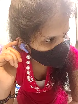 Snapshot of ranisanthutelugu chatting on February 4, 2026, 5:02 am ranisanthutelugu online show from February 4, 2026, 5:02 am