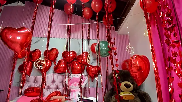 Snapshot of Mindy_19 chatting on February 11, 2026, 10:59 pm Mindy 19 online show from February 11, 2026, 10:59 pm