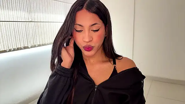 Snapshot of clara_evanss_s chatting on February 22, 2026, 4:05 pm clara evanss s online show from February 22, 2026, 4:05 pm