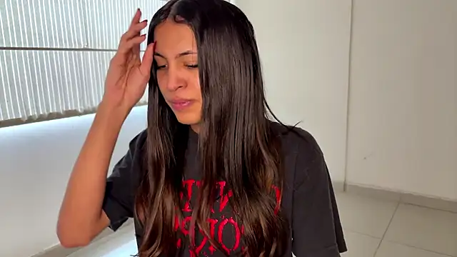 Snapshot of clara_evanss_s chatting on March 5, 2026, 9:11 pm clara evanss s online show from March 5, 2026, 9:11 pm