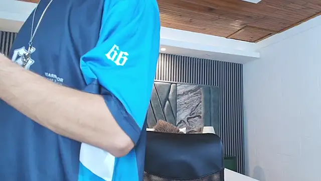 Snapshot of Michael_blue chatting on February 7, 2026, 7:39 pm Michael blue online show from February 7, 2026, 7:39 pm