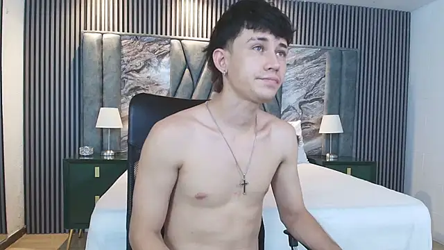 Snapshot of Michael_blue chatting on February 11, 2026, 7:41 pm Michael blue online show from February 11, 2026, 7:41 pm