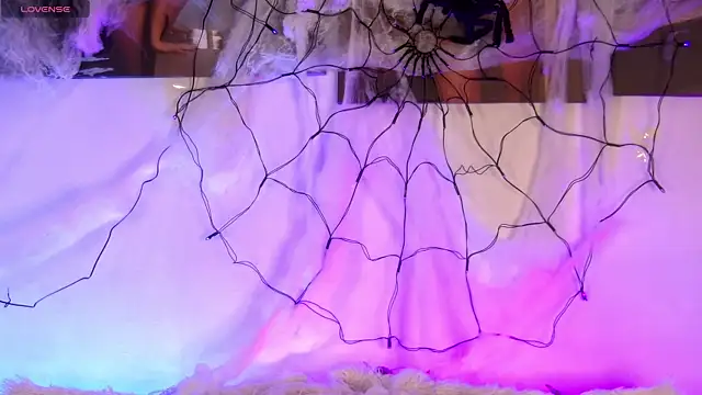 Snapshot of AlysonHuxley_ chatting on November 2, 2025, 4:53 pm AlysonHuxley online show from November 2, 2025, 4:53 pm