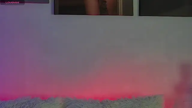 Snapshot of AlysonHuxley_ chatting on January 10, 2026, 5:48 pm AlysonHuxley online show from January 10, 2026, 5:48 pm