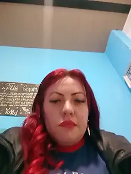 Snapshot of carolinhe_ chatting on November 30, 2025, 12:36 am carolinhe online show from November 30, 2025, 12:36 am