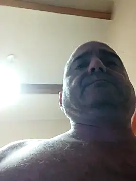 Snapshot of Pollagorda_34877 chatting on November 25, 2025, 8:31 pm Pollagorda 34877 online show from November 25, 2025, 8:31 pm