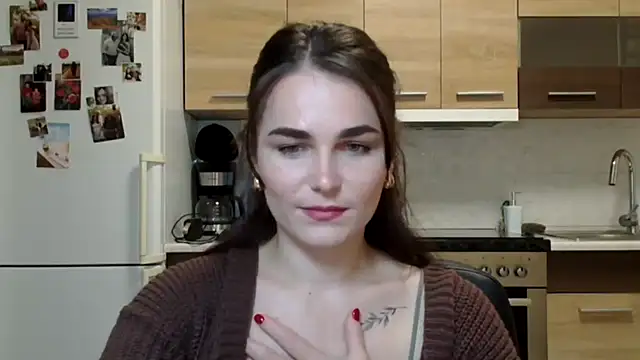 Snapshot of Silviaa_a chatting on October 23, 2025, 5:01 pm Silviaa a online show from October 23, 2025, 5:01 pm