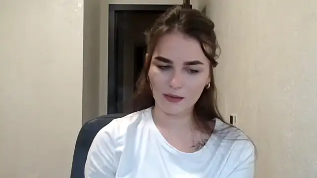 Snapshot of Silviaa_a chatting on January 5, 2026, 8:01 pm Silviaa a online show from January 5, 2026, 8:01 pm