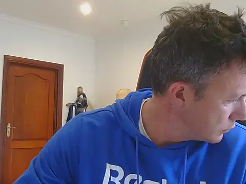 TroyDieselXXX online show from November 11, 2025, 6:02 am