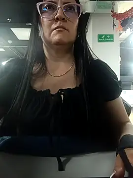 Romina693 online show from October 26, 2025, 6:19 am