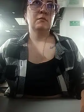 Romina693 online show from November 9, 2025, 6:33 am