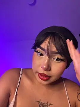 Snapshot of lucialauper_ chatting on October 18, 2025, 2:25 am lucialauper online show from October 18, 2025, 2:25 am