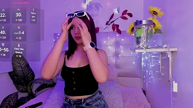 Anna Blade  online show from December 22, 2025, 4:04 pm