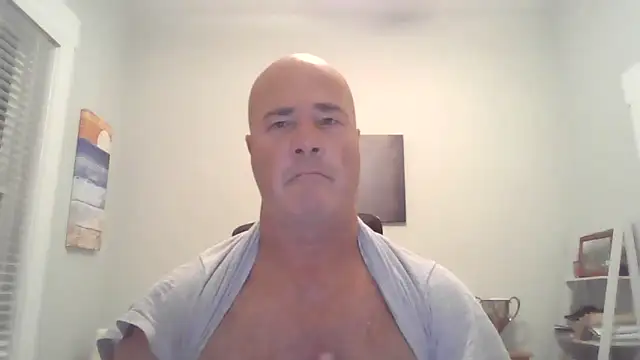 Snapshot of cyclone1212 chatting on November 10, 2025, 10:25 am cyclone1212 online show from November 10, 2025, 10:25 am