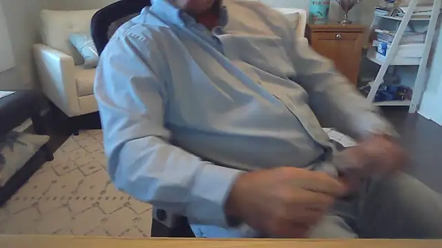 Snapshot of cyclone1212 chatting on December 16, 2025, 9:53 pm cyclone1212 online show from December 16, 2025, 9:53 pm