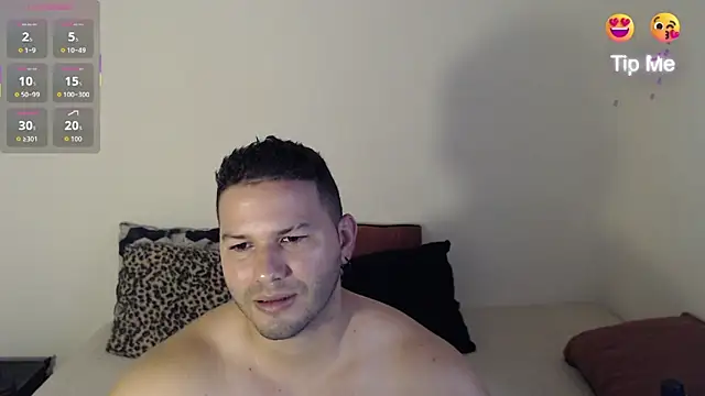 Snapshot of Tim_mz01 chatting on October 20, 2025, 7:58 pm Tim mz01 online show from October 20, 2025, 7:58 pm