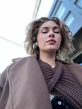 KellyKeler online show from October 17, 2025, 11:24 am