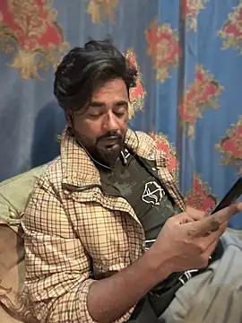 Munny6677 online show from November 9, 2025, 7:12 pm