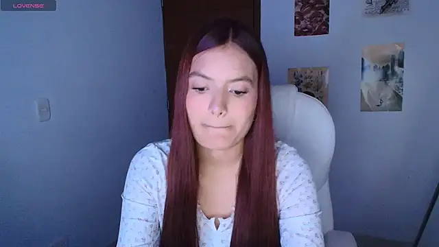 Snapshot of Ema__Rose chatting on September 14, 2025, 1:16 am Ema Rose online show from September 14, 2025, 1:16 am