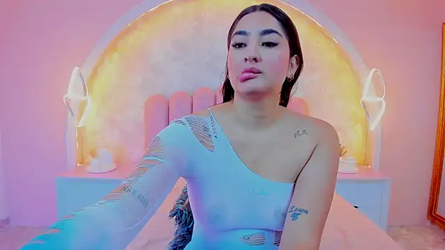 Snapshot of JasmineRhodes chatting on October 14, 2025, 1:45 pm JasmineRhodes online show from October 14, 2025, 1:45 pm