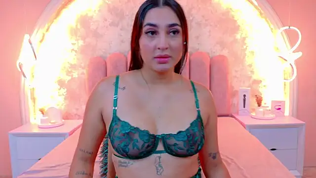 Snapshot of JasmineRhodes chatting on November 14, 2025, 12:59 pm JasmineRhodes online show from November 14, 2025, 12:59 pm