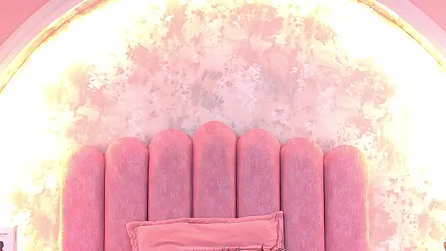 Snapshot of JasmineRhodes chatting on December 2, 2025, 1:28 pm JasmineRhodes online show from December 2, 2025, 1:28 pm