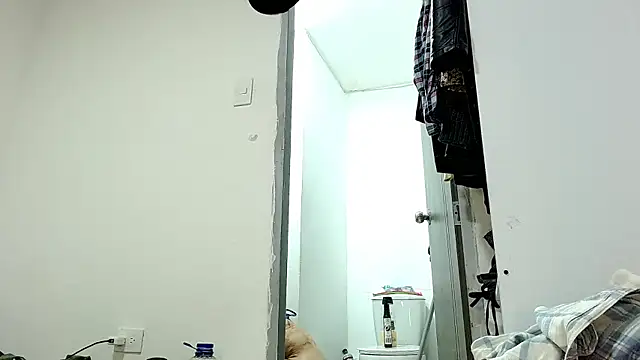 saara johnson496 online show from November 13, 2025, 12:31 am