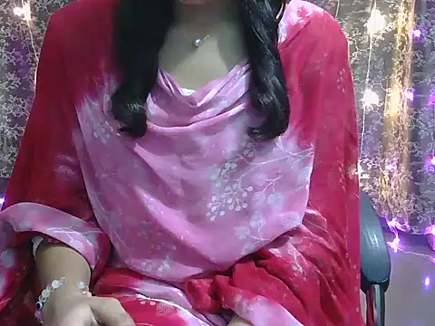 Snapshot of lovely_soniya chatting on January 6, 2026, 6:17 am lovely soniya online show from January 6, 2026, 6:17 am
