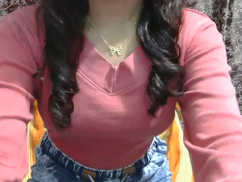 Snapshot of lovely_soniya chatting on February 20, 2026, 6:26 am lovely soniya online show from February 20, 2026, 6:26 am