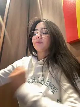 Snapshot of Michelle_Zoe chatting on October 30, 2025, 6:04 am Michelle Zoe online show from October 30, 2025, 6:04 am