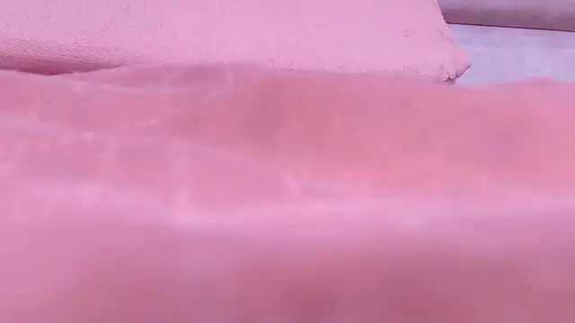 emmacurvy online show from September 20, 2025, 3:07 am