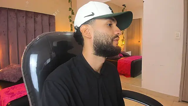 Snapshot of Ryan_Jackson_ chatting on November 6, 2025, 4:13 am Ryan Jackson online show from November 6, 2025, 4:13 am