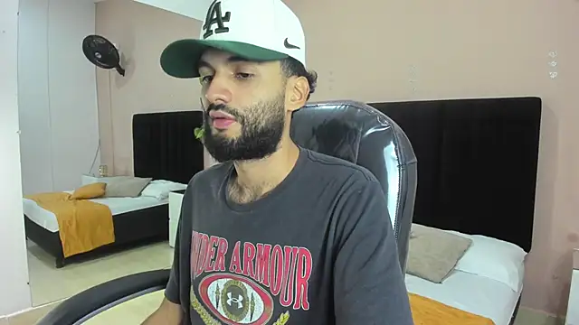 Snapshot of Ryan_Jackson_ chatting on November 10, 2025, 5:39 am Ryan Jackson online show from November 10, 2025, 5:39 am