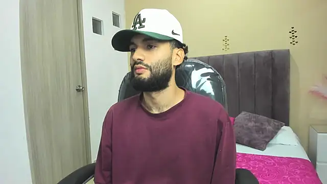 Snapshot of Ryan_Jackson_ chatting on November 11, 2025, 5:40 am Ryan Jackson online show from November 11, 2025, 5:40 am