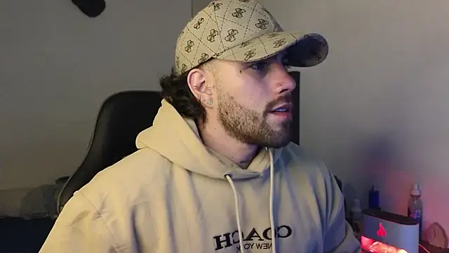 Snapshot of Ades_Lowe chatting on March 19, 2026, 6:28 am Ades Lowe online show from March 19, 2026, 6:28 am