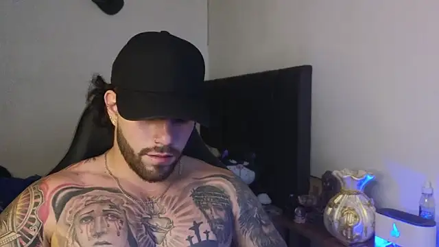 Snapshot of Ades_Lowe chatting on March 24, 2026, 6:51 am Ades Lowe online show from March 24, 2026, 6:51 am