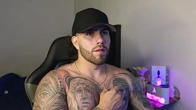 Snapshot of Ades_Lowe chatting on April 3, 2026, 8:56 am Ades Lowe online show from April 3, 2026, 8:56 am