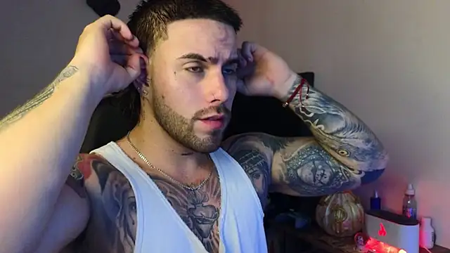 Snapshot of Ades_Lowe chatting on April 11, 2026, 5:45 am Ades Lowe online show from April 11, 2026, 5:45 am