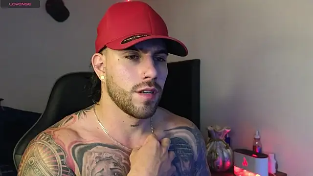 Snapshot of Ades_Lowe chatting on April 16, 2026, 4:24 am Ades Lowe online show from April 16, 2026, 4:24 am