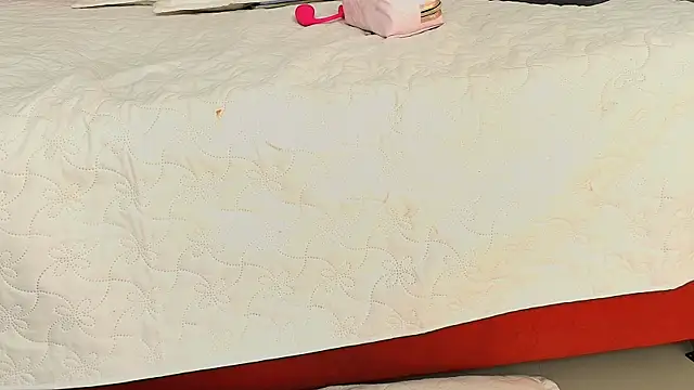 Snapshot of keyla_mejia chatting on December 20, 2025, 12:01 pm keyla mejia online show from December 20, 2025, 12:01 pm