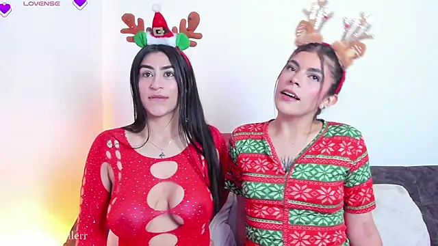 Snapshot of karina__millerr chatting on December 1, 2025, 12:10 pm karina millerr online show from December 1, 2025, 12:10 pm