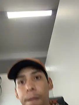 Oqui online show from March 16, 2026, 8:24 pm