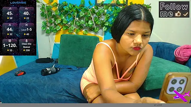 Snapshot of TUNENA_07 chatting on March 31, 2026, 8:20 pm TUNENA 07 online show from March 31, 2026, 8:20 pm