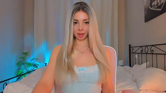 VelvetEliza online show from October 26, 2025, 5:19 pm