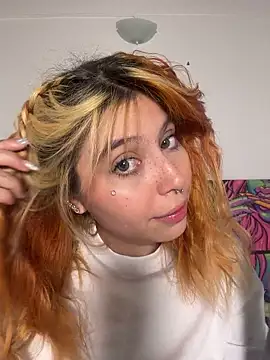 Snapshot of YunoRose_ chatting on November 24, 2025, 3:17 am YunoRose online show from November 24, 2025, 3:17 am