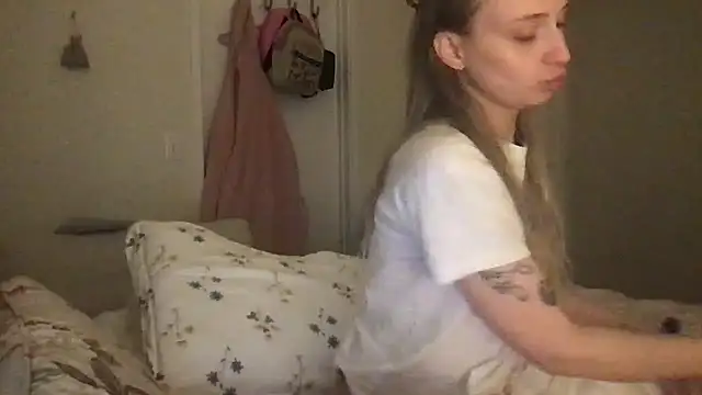 Snapshot of rose_puzzy69 chatting on February 9, 2026, 1:53 am rose puzzy69 online show from February 9, 2026, 1:53 am