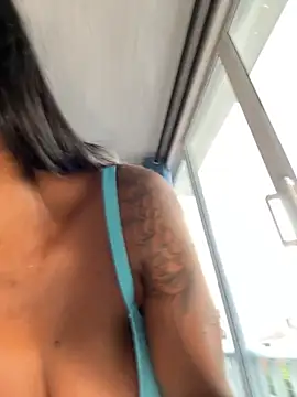 Bustykeyla online show from November 14, 2025, 6:17 pm