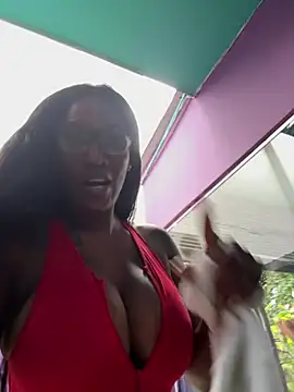 Snapshot of Bustykeyla chatting on January 15, 2026, 4:55 pm Bustykeyla online show from January 15, 2026, 4:55 pm